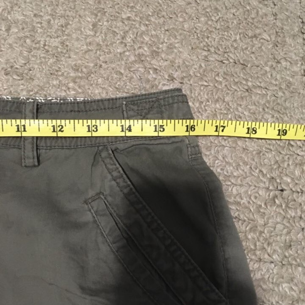 Ladies shorts - Picture 3 of 5